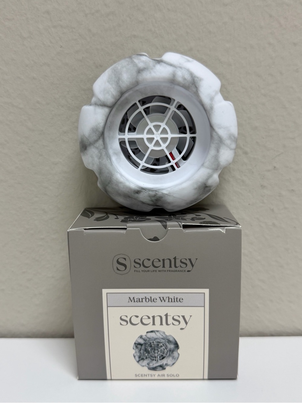 Scentsy Marble White Air Solo